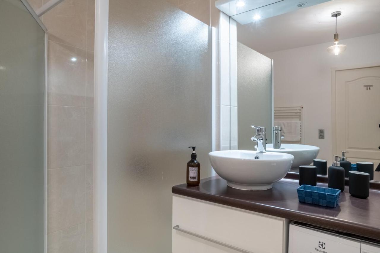 Le Regatta Apartment อาร์กาชง ภายนอก รูปภาพ